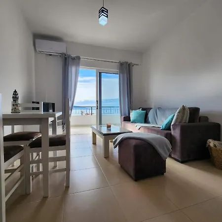 Forty Saints Sea View Lejlighed